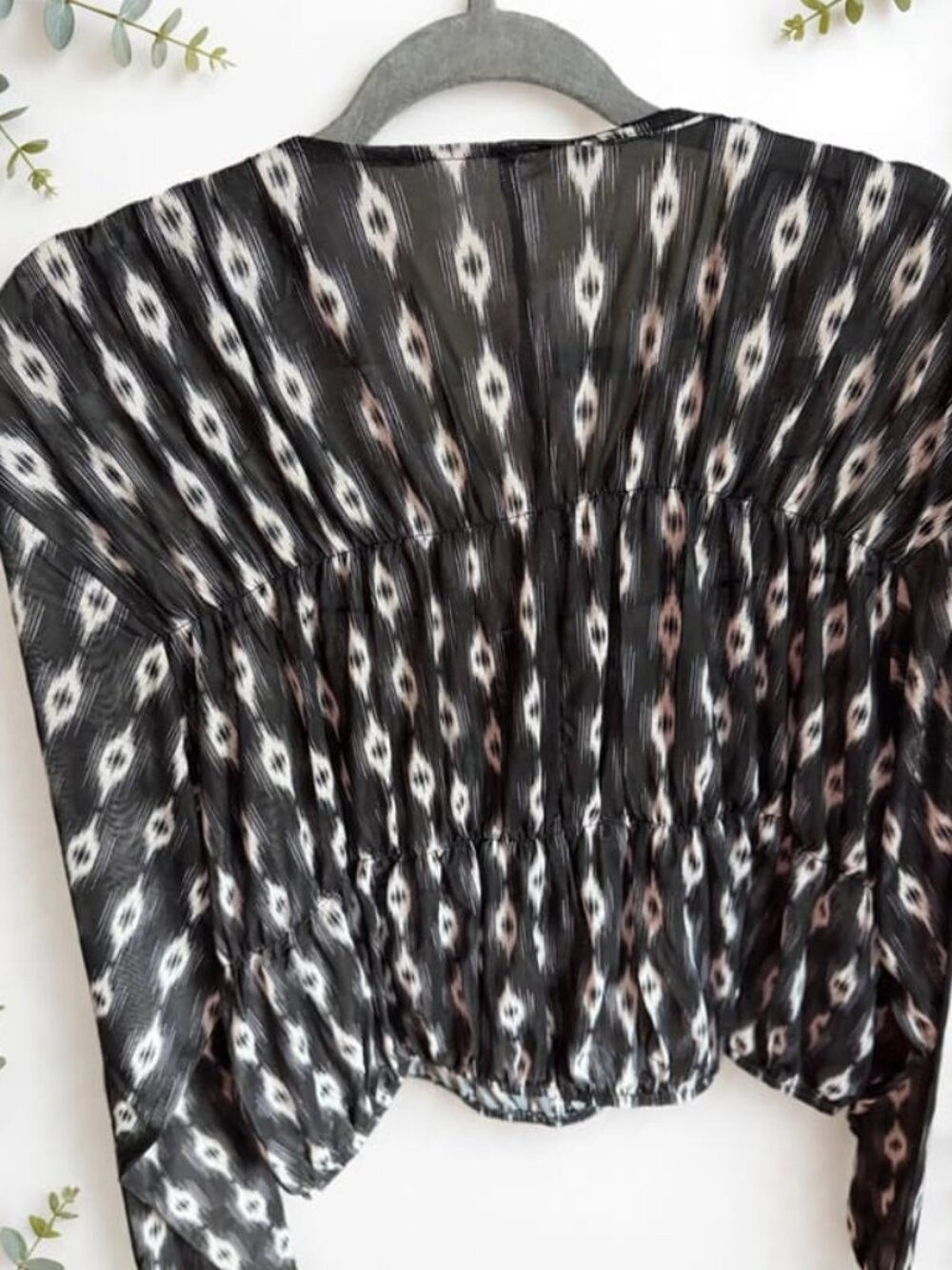 Black White Ikat Tie Front Blouse L